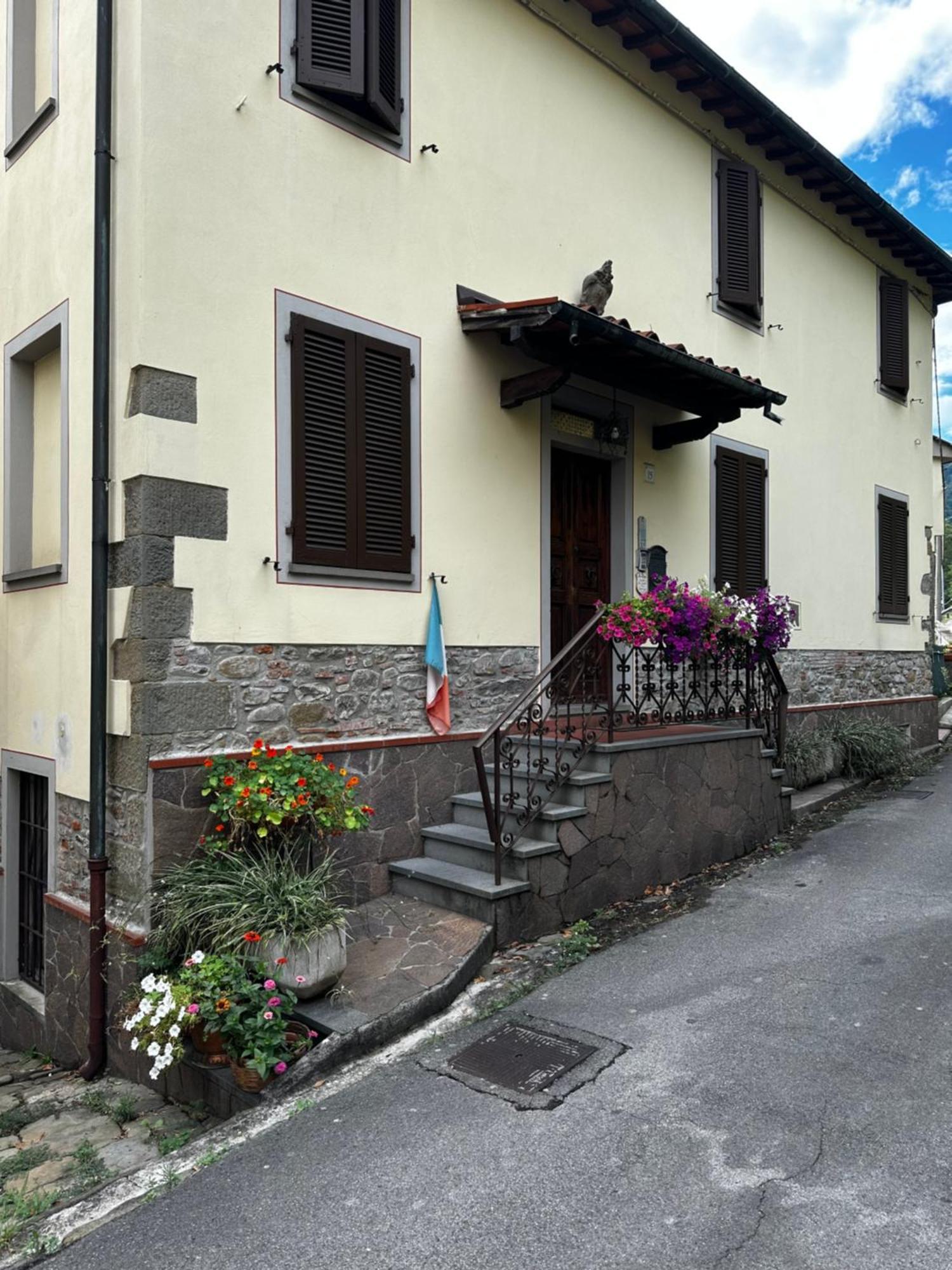 A Collodi Io & Mamma100 M Dal Parco Di Pinocchio B&B 외부 사진